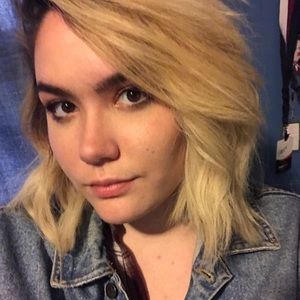 Meet your Posher, Gabriella